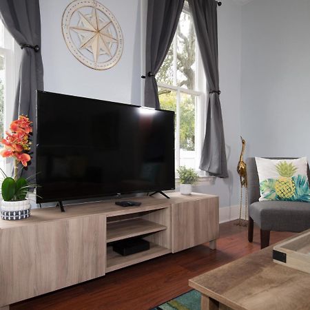 Villa Beautiful Two-Story In Central Galveston, Short Walk To Beach, Near Downtown! | Seas The Breeze Exterior foto