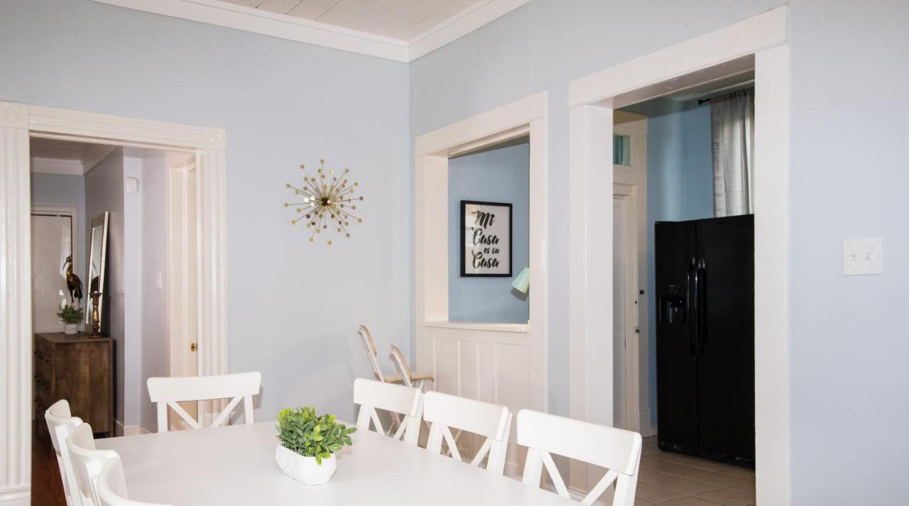 Villa Beautiful Two-Story In Central Galveston, Short Walk To Beach, Near Downtown! | Seas The Breeze Exterior foto